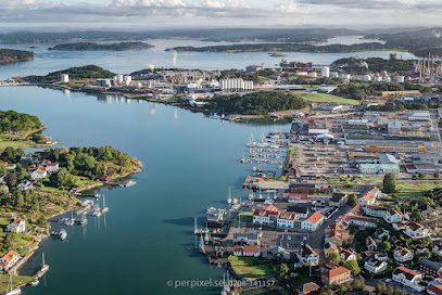 Takläggning i Stenungsund